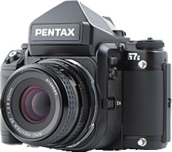 PENTAX(ペンタックス)各種レンズも買い取り致しております。 67II/645NIIの強化買取りを行っております。 美品は高額買取可能です。ぜひ当店をご利用ください。